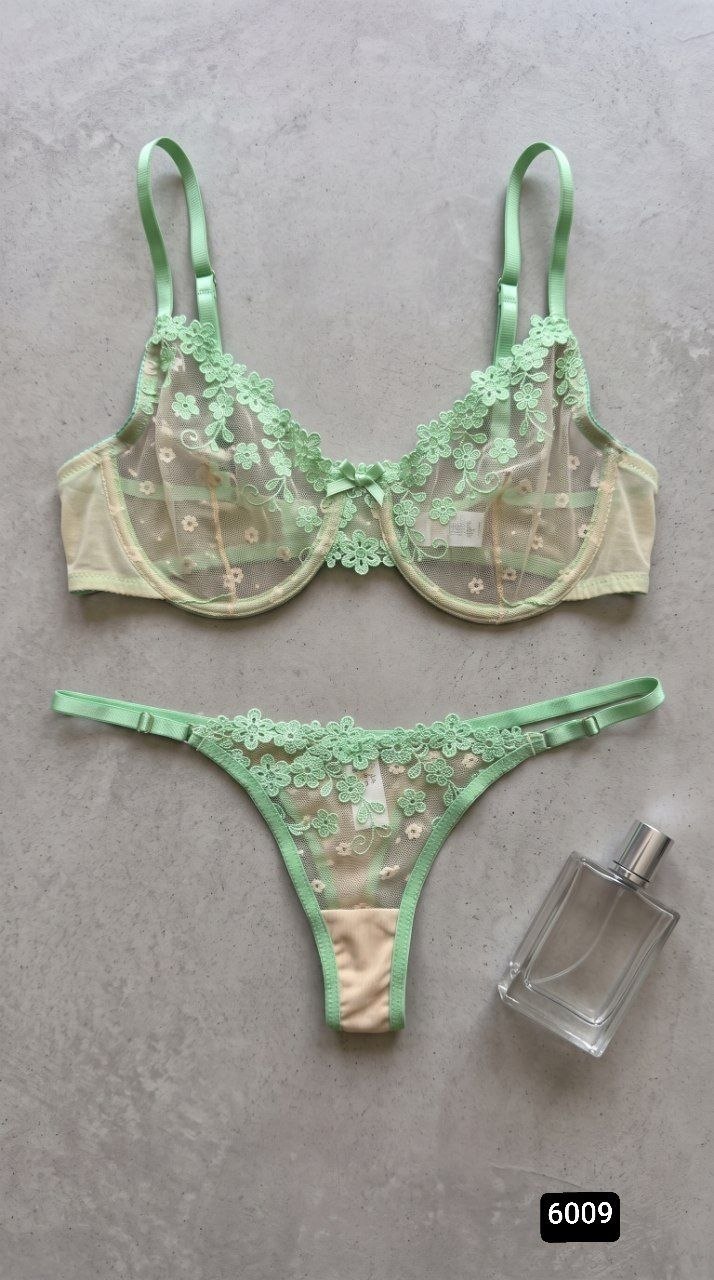 ست شورت و سوتین دانتل اروپایی لمون کد 6009